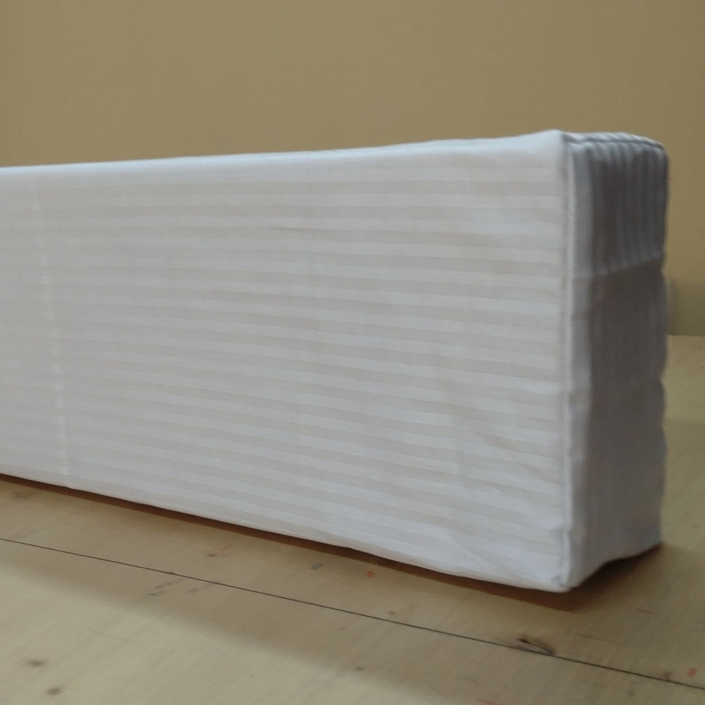 Fensterpolster (mit Stoffbezug)